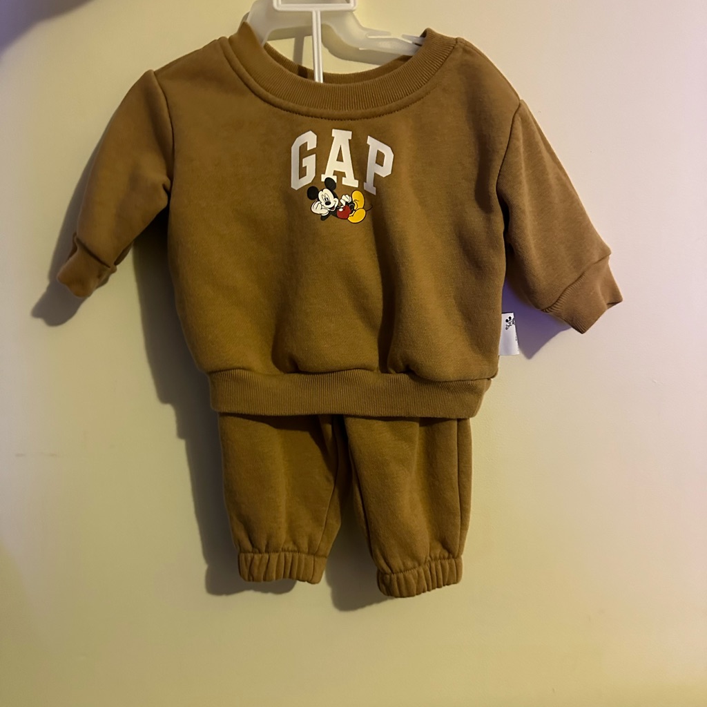 Baby Clothes And Shoes